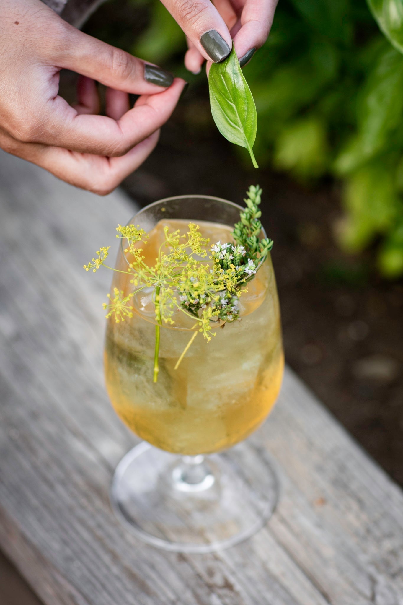 Gin & Tonic with Fields Float